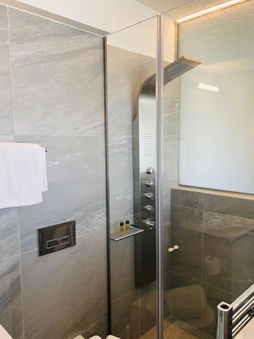Luxury Maisonette With Shared Pool 雅典 外观 照片